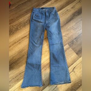 Curve Appeal Sailor Button Flare Jeans | Women’s | Medium Wash Denim